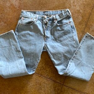 501 Levi button up jeans